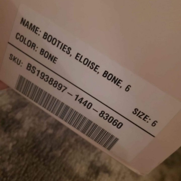 BRAND NEW!!*** classy comfy Womens Eloise BOOTIES (in bone color) - Picture 7 of 7